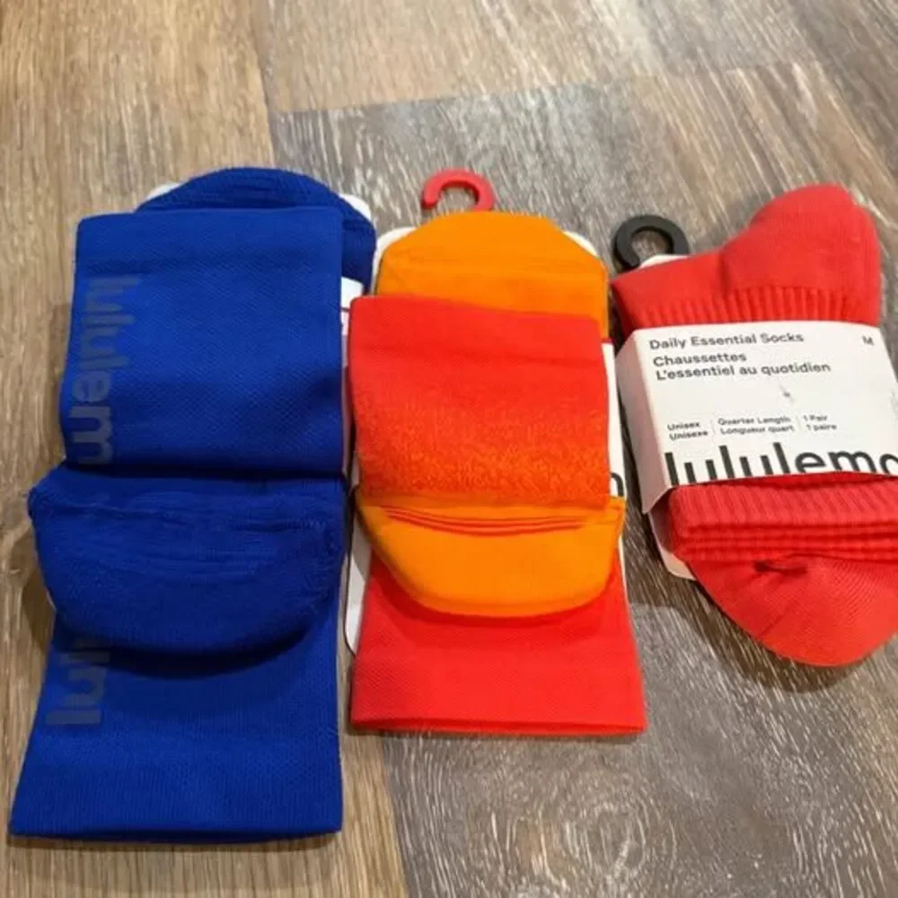 Lululemon Power Stride and Daily Essential Socks Size M - 3 Pairs